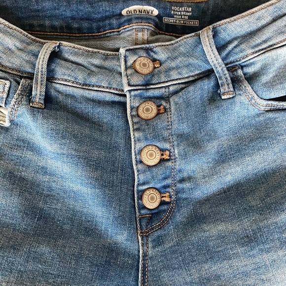 Old Navy Rockstar Super Skinny high rise button fly light wash distressed jeans - Picture 3 of 16